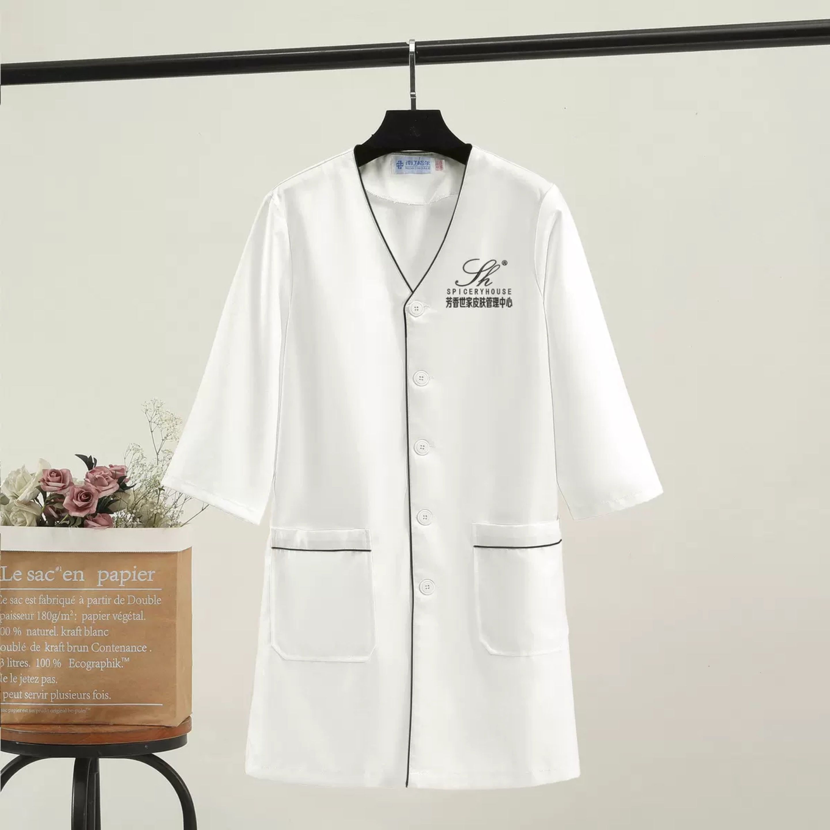 biały plus size Salon pielęgna – Medical Lab Logo recenzja i cena